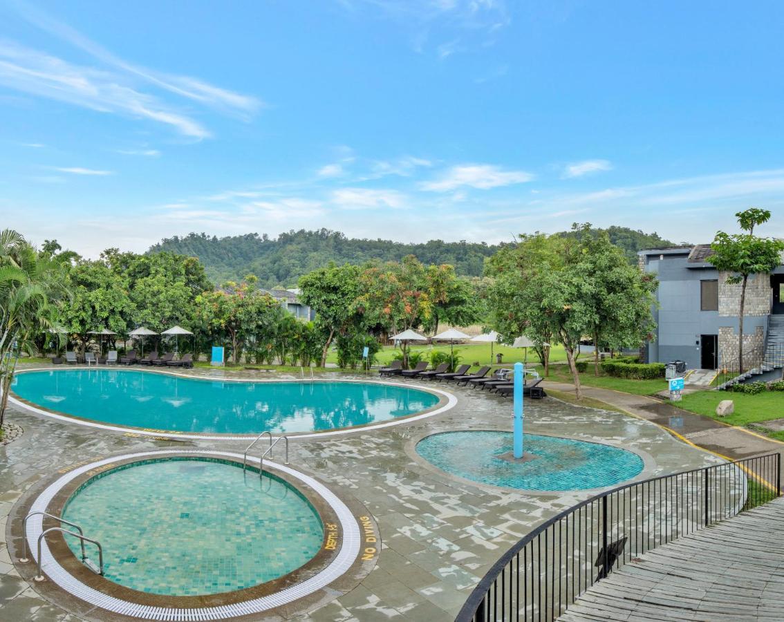 Club Mahindra Corbett Hotel Garjia Exterior photo