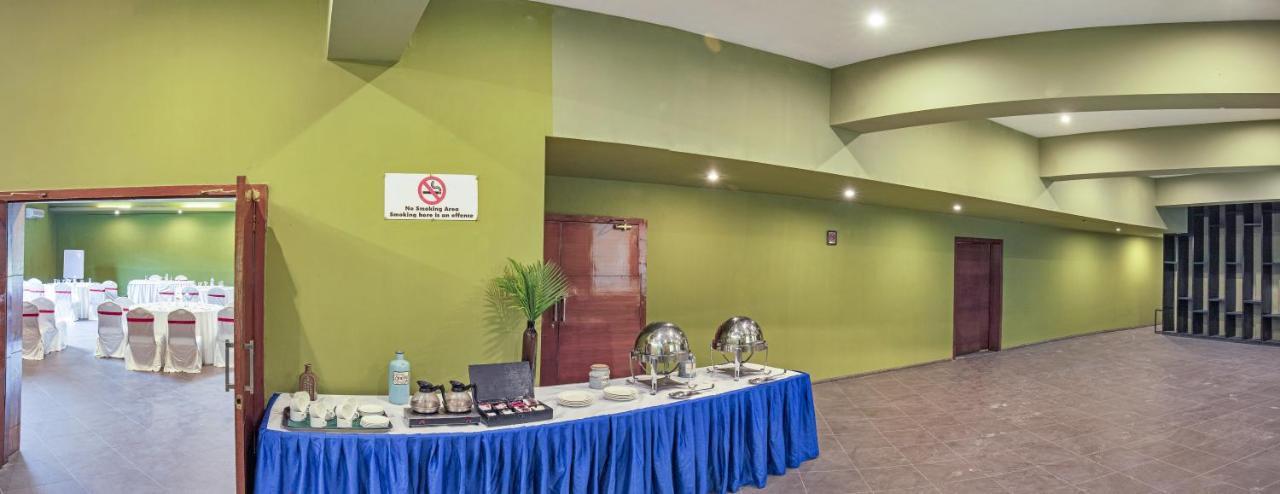 Club Mahindra Corbett Hotel Garjia Exterior photo