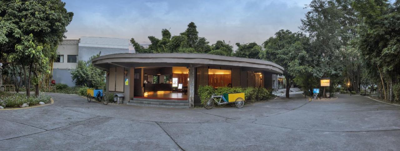Club Mahindra Corbett Hotel Garjia Exterior photo